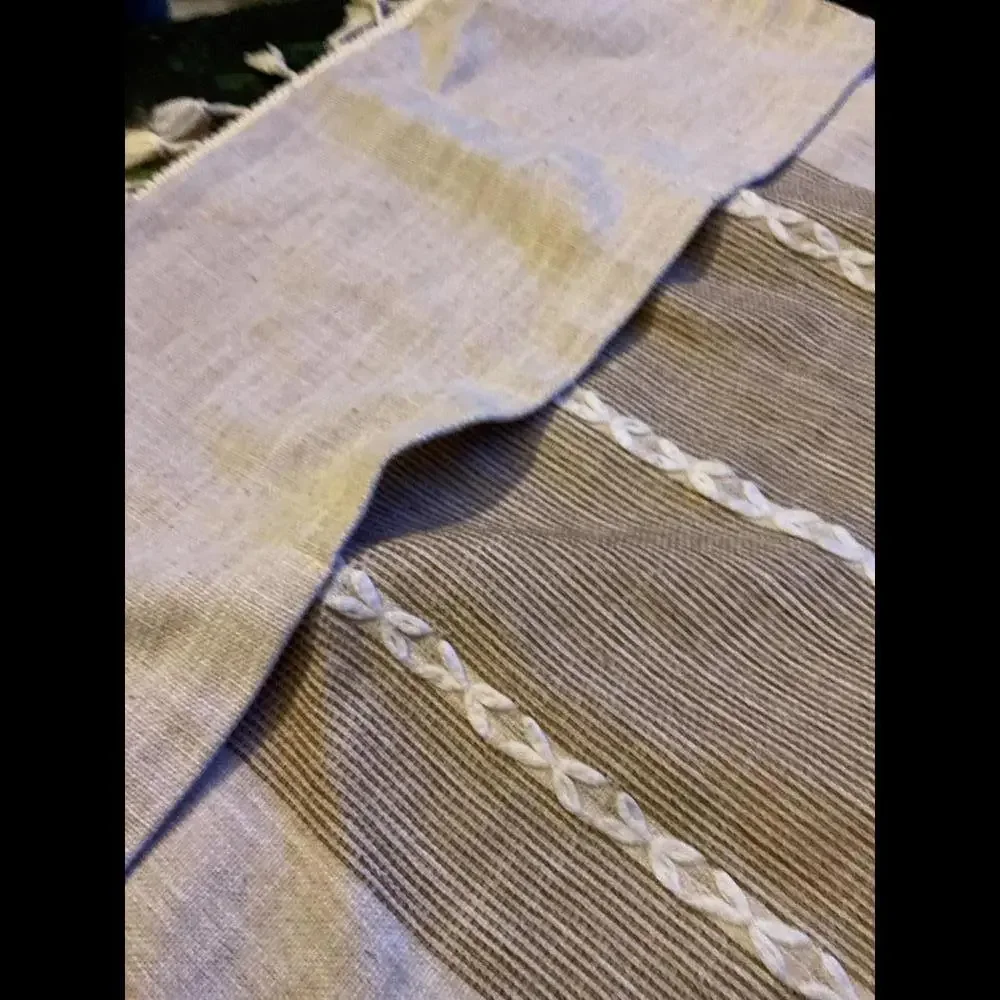 Natural Linen Table runner with Decorative Trim and pockets Indoor/Outdoor